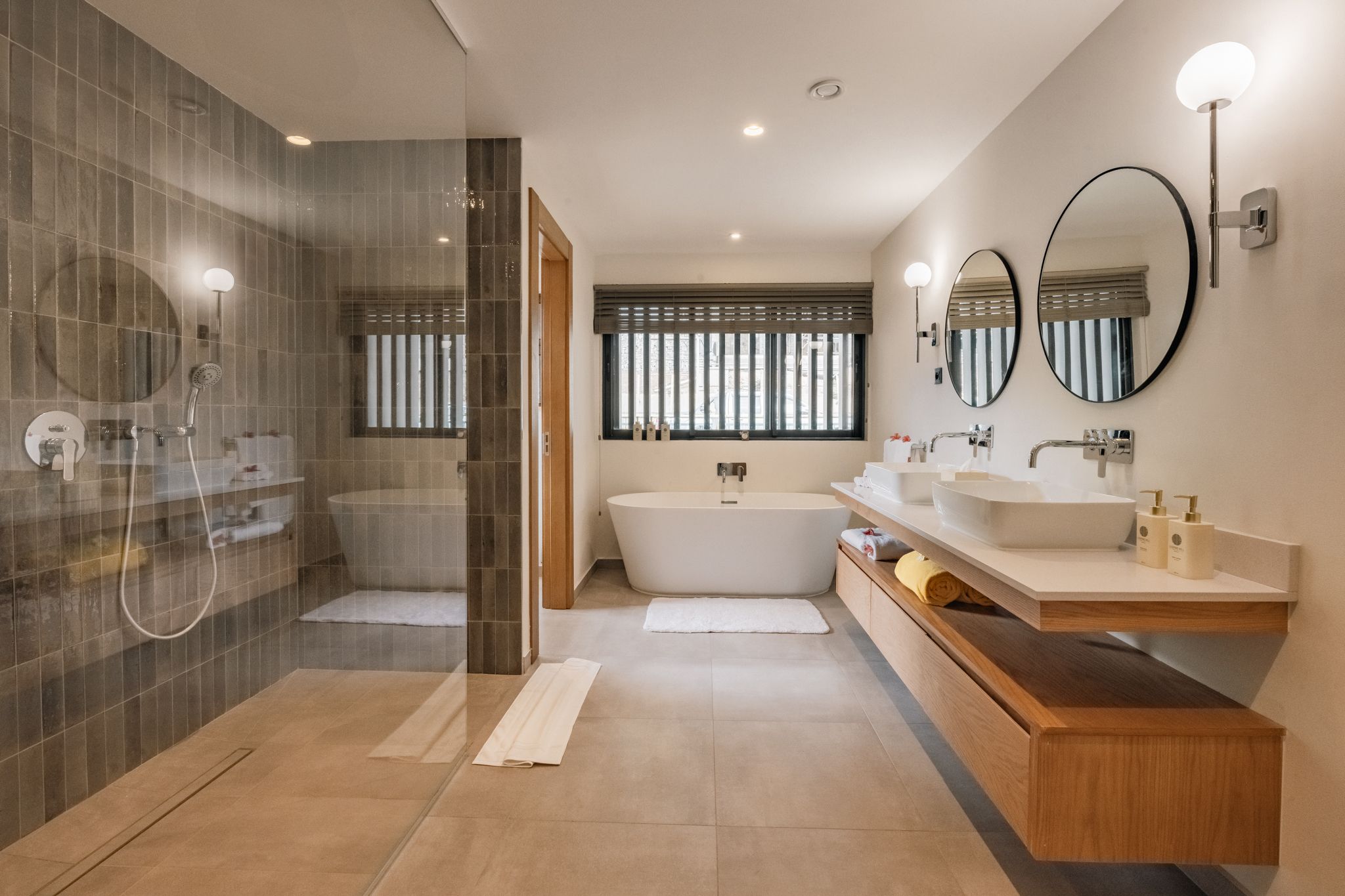 Legend Oceanview Penthouse avec piscine privée